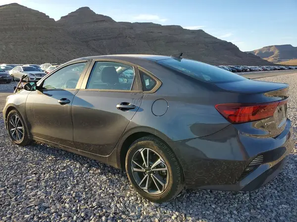 3KPF24AD9PE666014 2023 KIA FORTE - Image 2