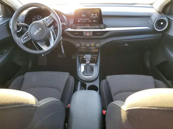3KPF24AD9PE666014 2023 KIA FORTE - Image 8
