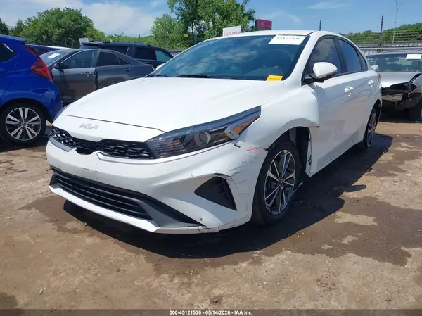 3KPF24AD9PE669236 2023 KIA FORTE - Image 2