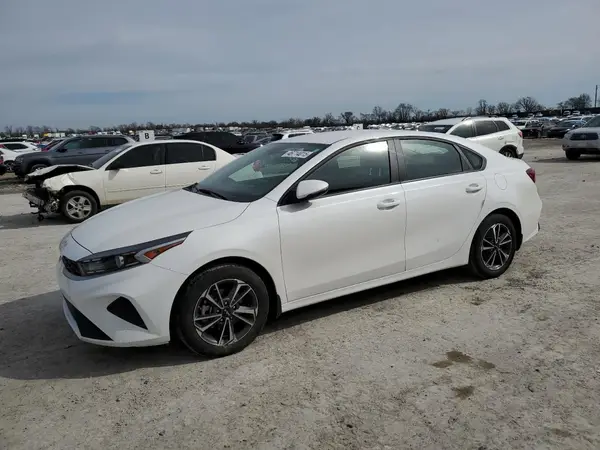 3KPF24AD9PE669804 2023 KIA FORTE - Image 1