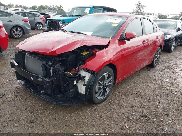 3KPF24AD9PE671570 2023 KIA FORTE - Image 2