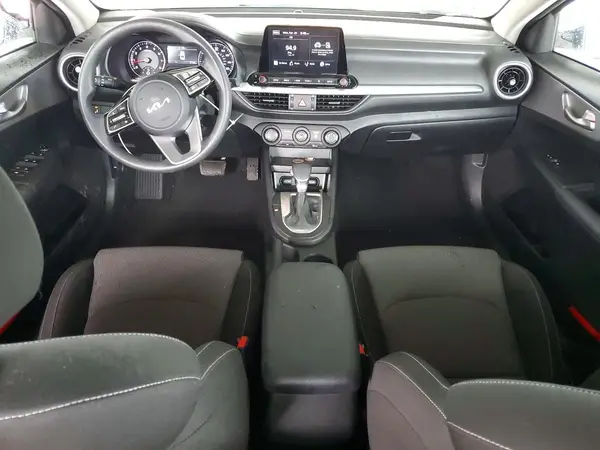 3KPF24AD9PE674565 2023 KIA FORTE - Image 8
