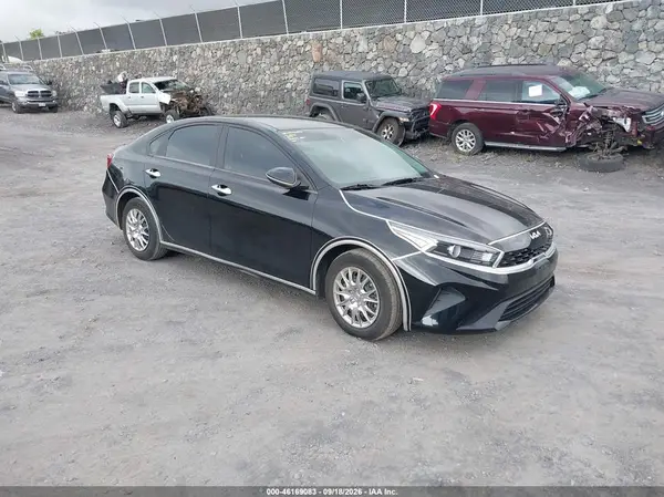 3KPF24AD9PE677417 2023 KIA FORTE - Image 1