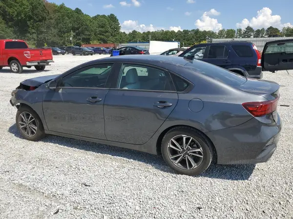 3KPF24AD9PE678695 2023 KIA FORTE - Image 2