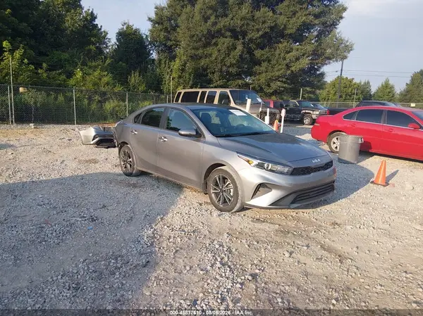 3KPF24AD9PE682598 2023 KIA FORTE - Image 1