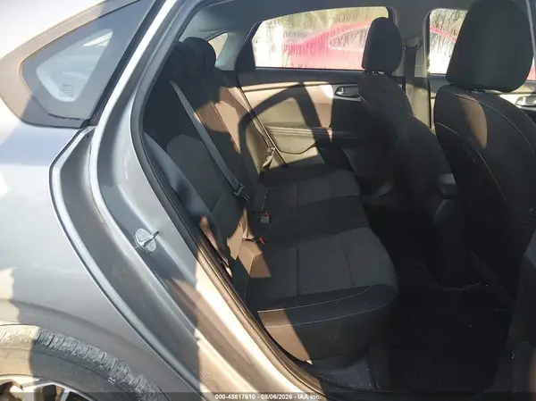 3KPF24AD9PE682598 2023 KIA FORTE - Image 8