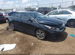 3KPF24AD9PE686263 2023 KIA FORTE