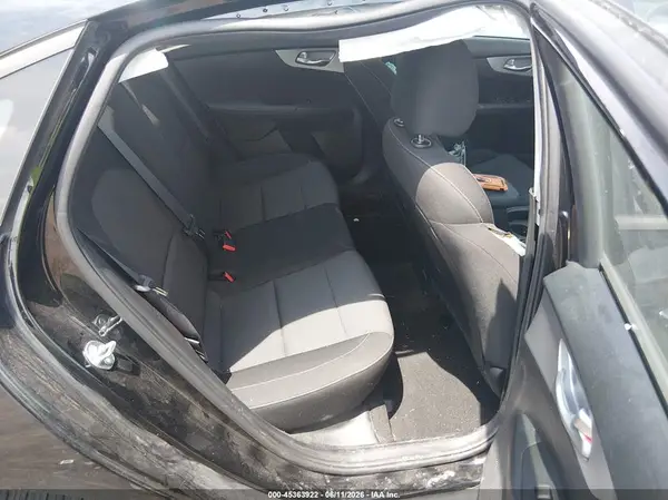 3KPF24AD9PE686263 2023 KIA FORTE - Image 8