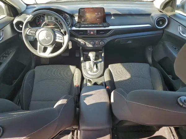 3KPF24AD9PE686828 2023 KIA FORTE - Image 8