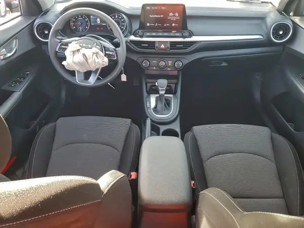 3KPF24AD9PE690068 2023 KIA FORTE - Image 8