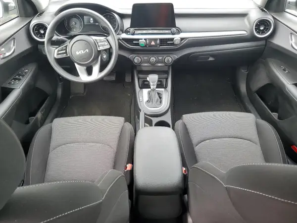 3KPF24AD9PE690720 2023 KIA FORTE - Image 8