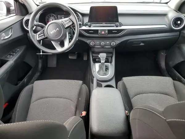 3KPF24AD9PE692774 2023 KIA FORTE - Image 8