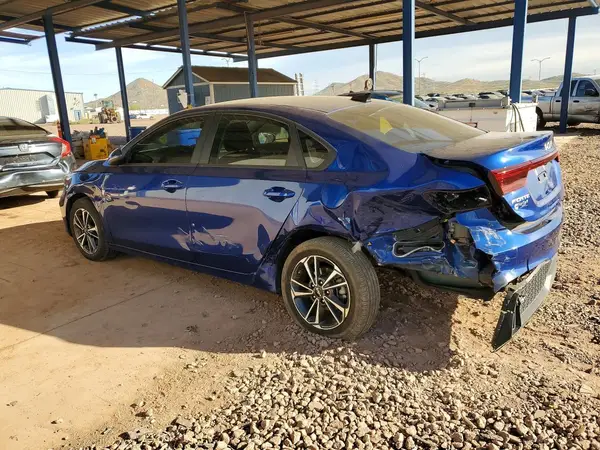 3KPF24AD9PE693178 2023 KIA FORTE - Image 2