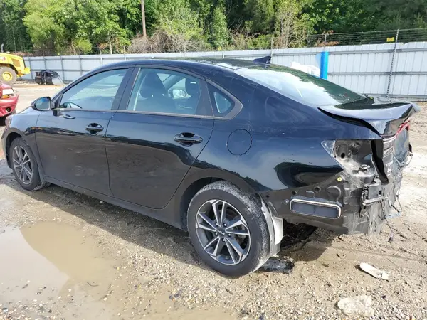 3KPF24AD9PE694413 2023 KIA FORTE - Image 2