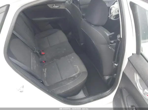 3KPF24AD9RE695368 2024 KIA FORTE - Image 8