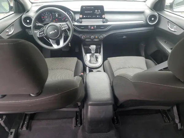 3KPF24AD9RE696231 2024 KIA FORTE - Image 8