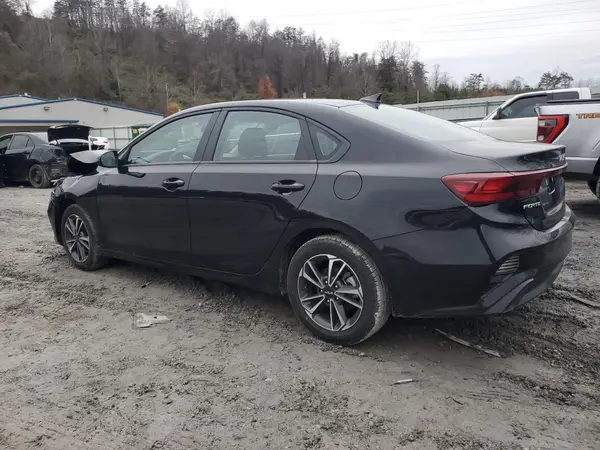3KPF24AD9RE697055 2024 KIA FORTE - Image 2