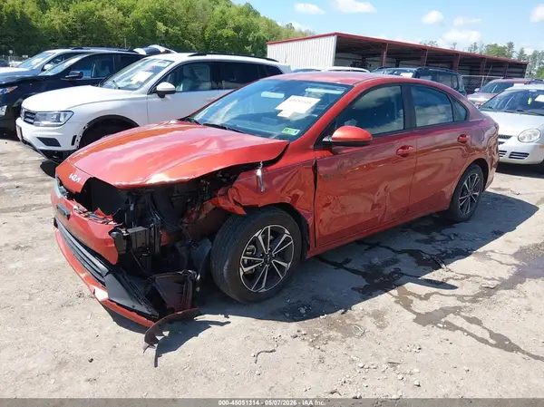 3KPF24AD9RE697377 2024 KIA FORTE - Image 2