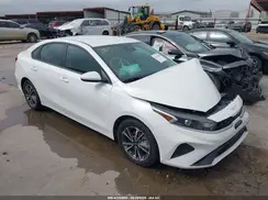 3KPF24AD9RE698027 2024 KIA FORTE