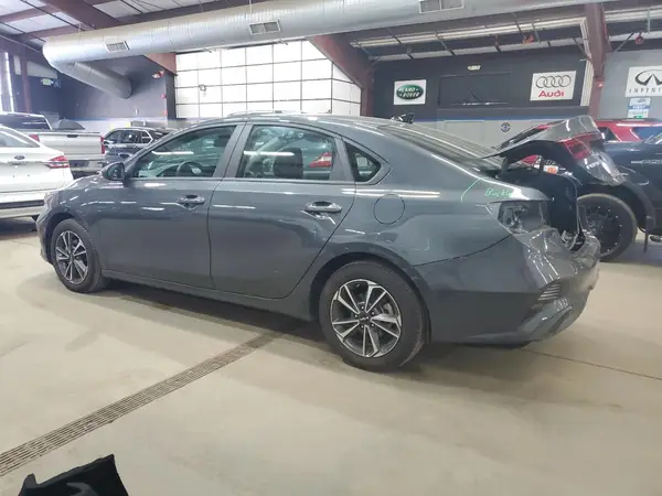 3KPF24AD9RE699338 2024 KIA FORTE - Image 2