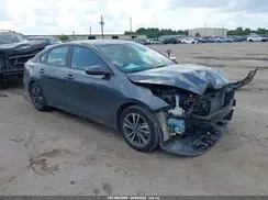 3KPF24AD9RE701363 2024 KIA FORTE