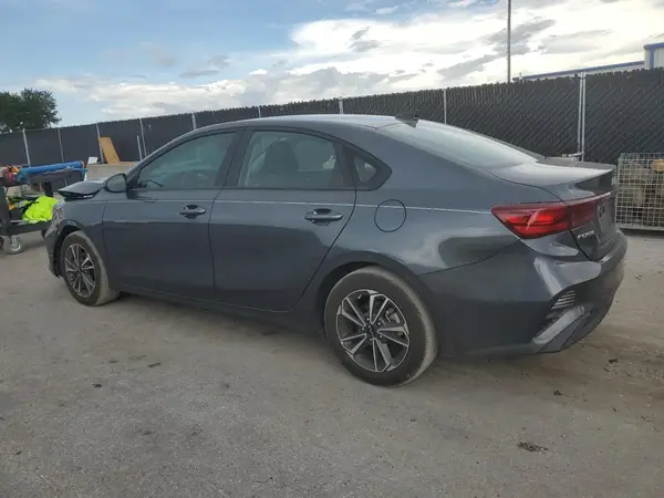 3KPF24AD9RE705266 2024 KIA FORTE - Image 2