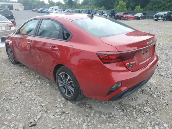 3KPF24AD9RE709155 2024 KIA FORTE - Image 2