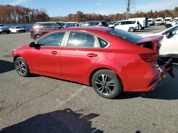 3KPF24AD9RE712525 2024 KIA FORTE - Image 2