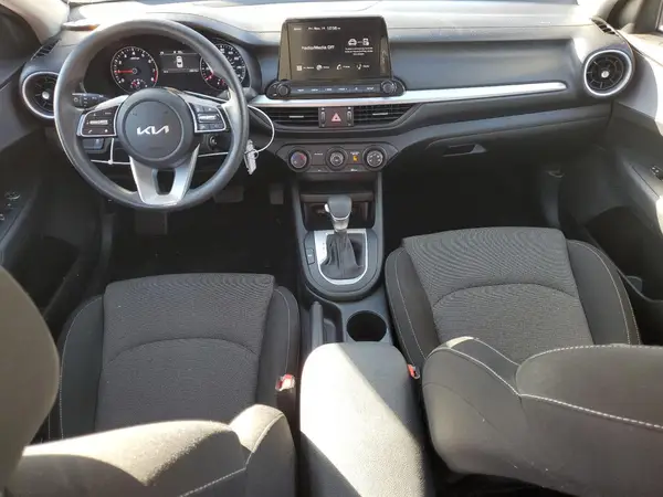 3KPF24AD9RE712525 2024 KIA FORTE - Image 8