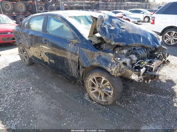3KPF24AD9RE713688 2024 KIA FORTE - Image 1