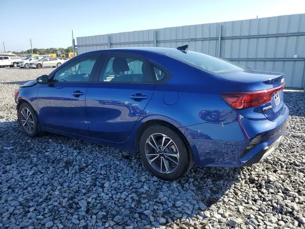 3KPF24AD9RE717014 2024 KIA FORTE - Image 2