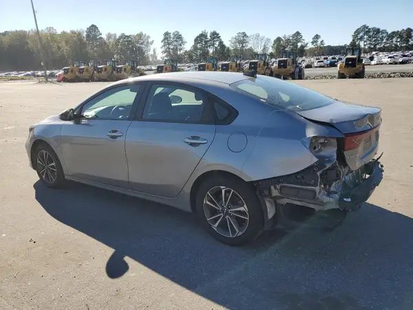 3KPF24AD9RE720222 2024 KIA FORTE - Image 2
