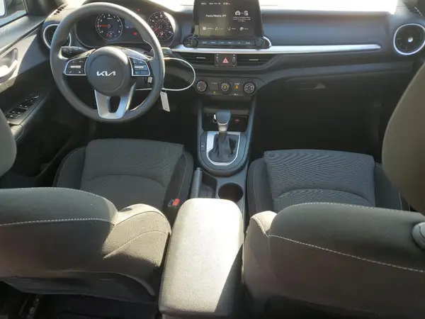 3KPF24AD9RE720222 2024 KIA FORTE - Image 8