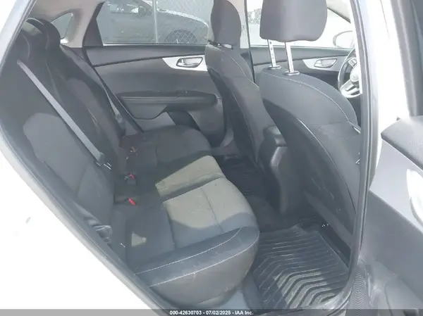 3KPF24AD9RE720527 2024 KIA FORTE - Image 8
