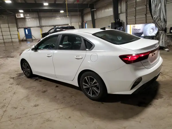 3KPF24AD9RE720799 2024 KIA FORTE - Image 2