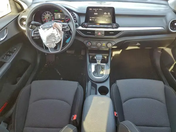 3KPF24AD9RE720849 2024 KIA FORTE - Image 8