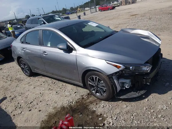3KPF24AD9RE721709 2024 KIA FORTE - Image 1
