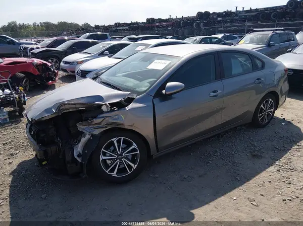 3KPF24AD9RE721709 2024 KIA FORTE - Image 2