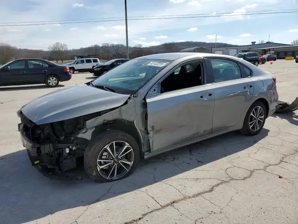3KPF24AD9RE721838 2024 KIA FORTE - Image 1