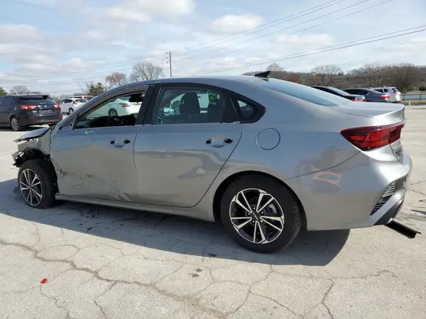 3KPF24AD9RE721838 2024 KIA FORTE - Image 2