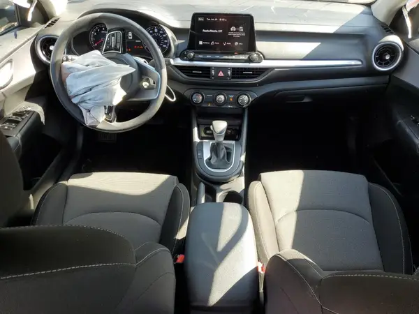 3KPF24AD9RE723119 2024 KIA FORTE - Image 8