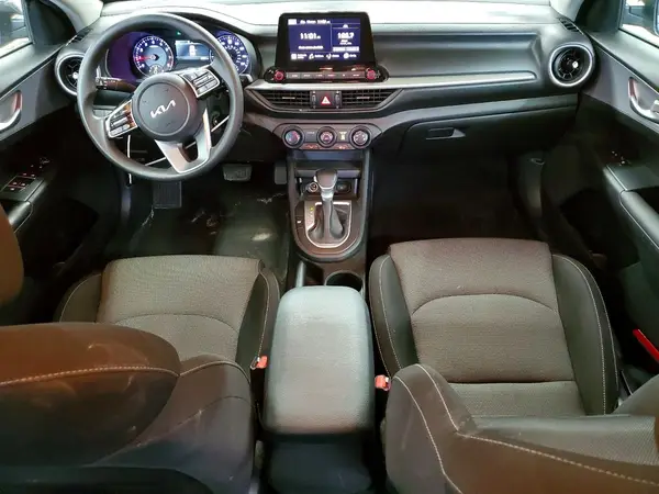 3KPF24AD9RE723623 2024 KIA FORTE - Image 8