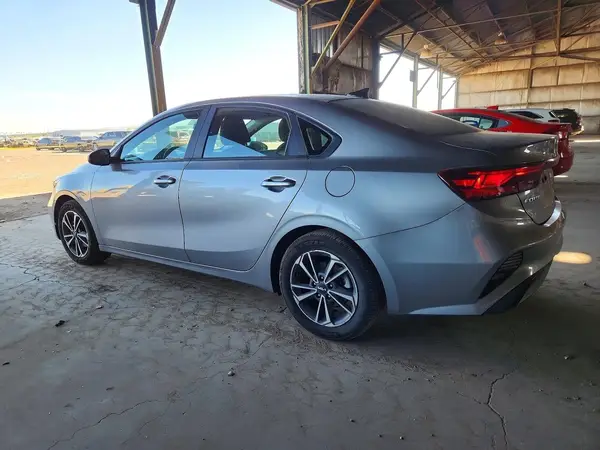 3KPF24AD9RE723640 2024 KIA FORTE - Image 2