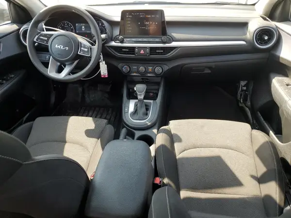 3KPF24AD9RE724867 2024 KIA FORTE - Image 8