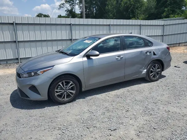 3KPF24AD9RE726778 2024 KIA FORTE - Image 1