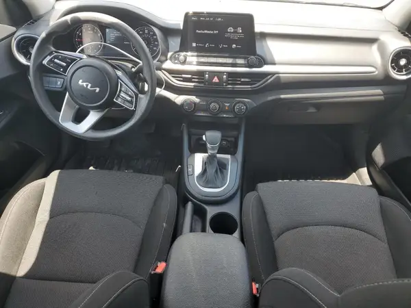 3KPF24AD9RE726778 2024 KIA FORTE - Image 8