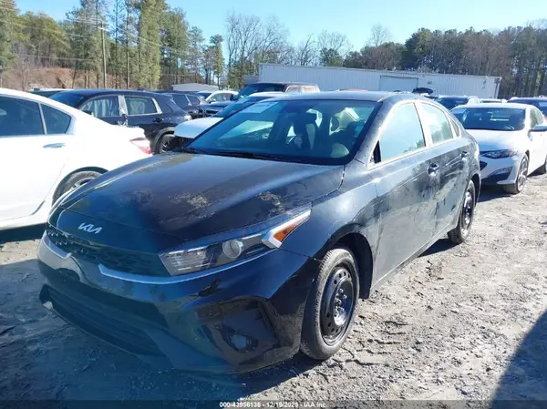 3KPF24AD9RE732046 2024 KIA FORTE - Image 2