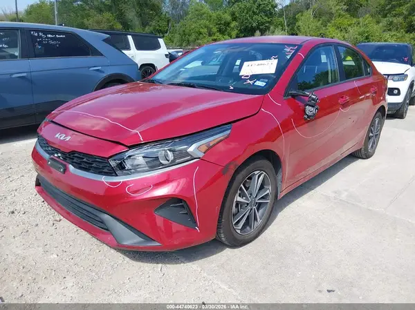 3KPF24AD9RE732130 2024 KIA FORTE - Image 2