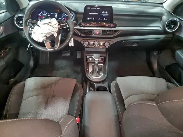 3KPF24AD9RE734749 2024 KIA FORTE - Image 8
