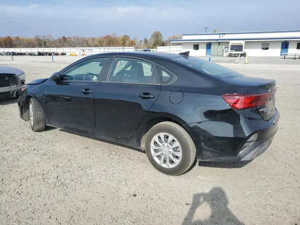 3KPF24AD9RE737232 2024 KIA FORTE - Image 2